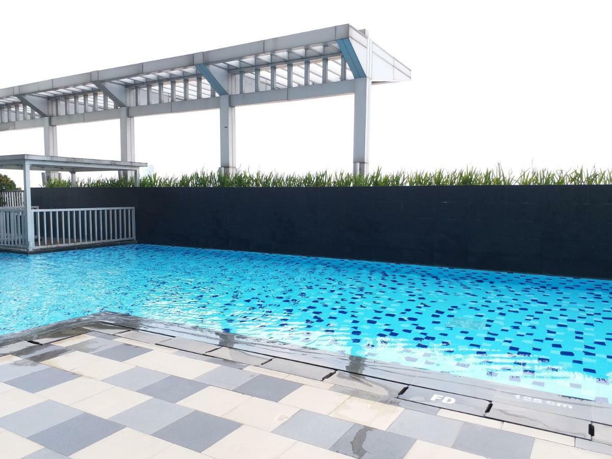 Apartment Cosmo Terrace Jakarta Exteriör bild